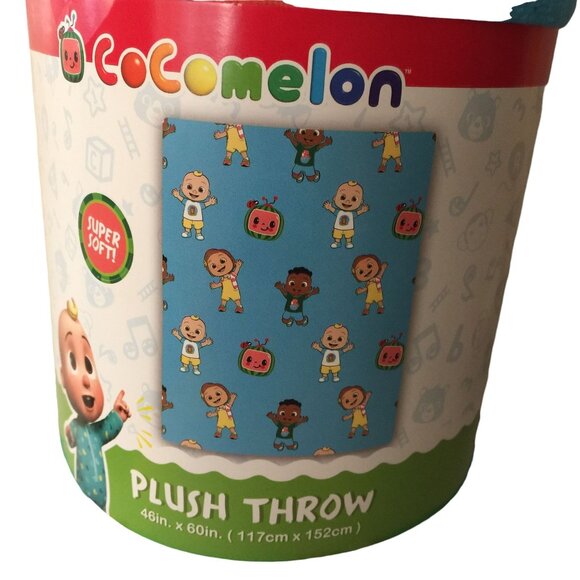 COCOMELON Plush Throw 100% Polyester 46" x 60" - Picture 2 of 3